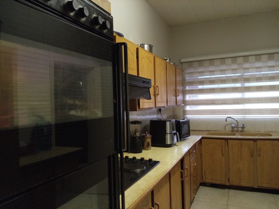 2 Bedroom Property for Sale in Vanderbijlpark CE 3 Gauteng