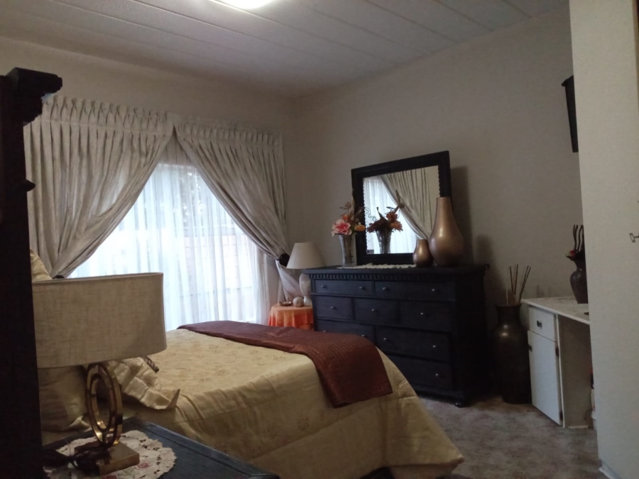 2 Bedroom Property for Sale in Vanderbijlpark CE 3 Gauteng