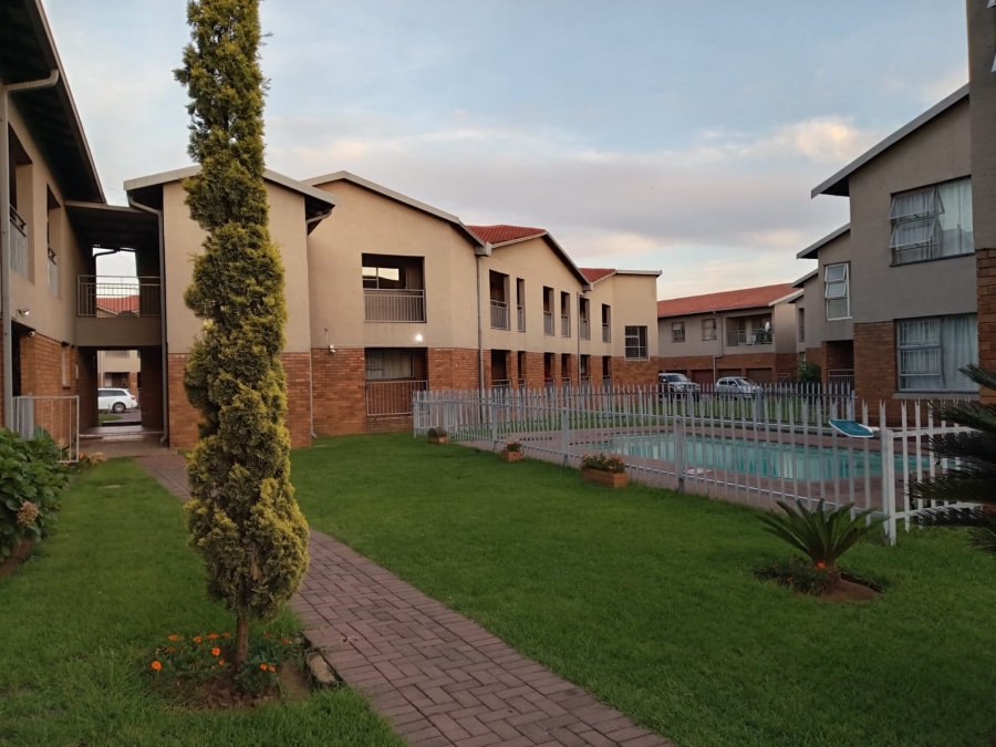 2 Bedroom Property for Sale in Vanderbijlpark CE 3 Gauteng