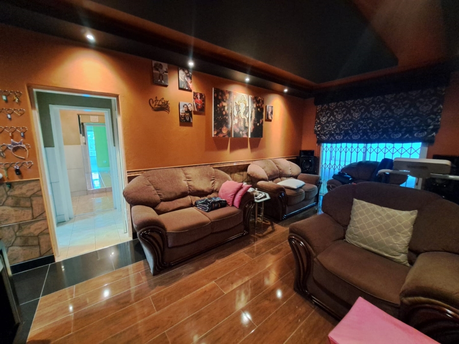 4 Bedroom Property for Sale in Arcon Park Gauteng