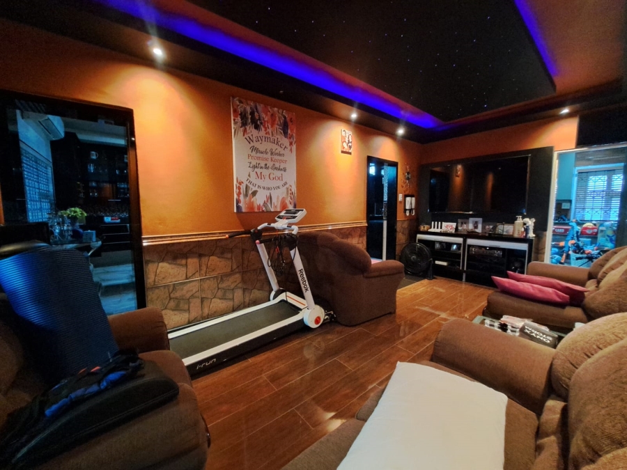 4 Bedroom Property for Sale in Arcon Park Gauteng