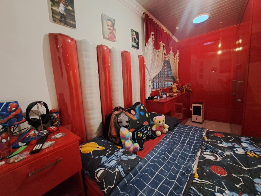 4 Bedroom Property for Sale in Arcon Park Gauteng