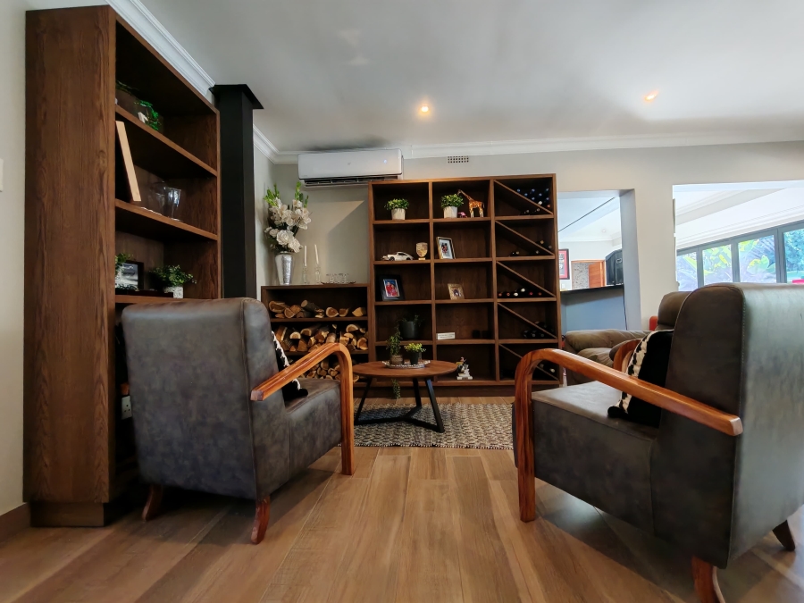 5 Bedroom Property for Sale in Three Rivers Proper Gauteng