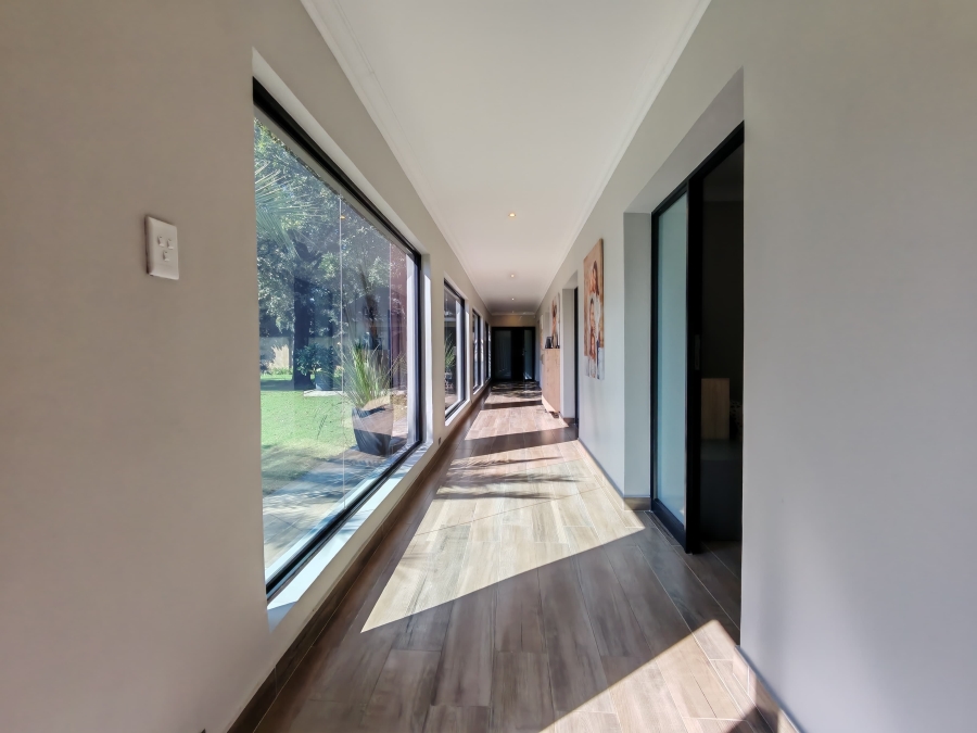 5 Bedroom Property for Sale in Three Rivers Proper Gauteng