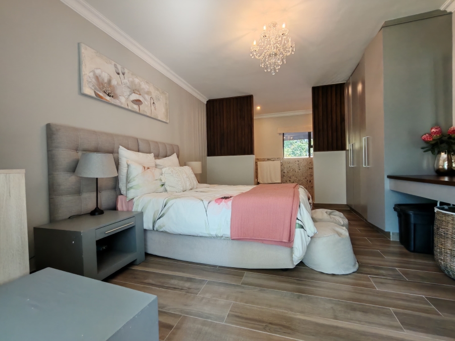 5 Bedroom Property for Sale in Three Rivers Proper Gauteng