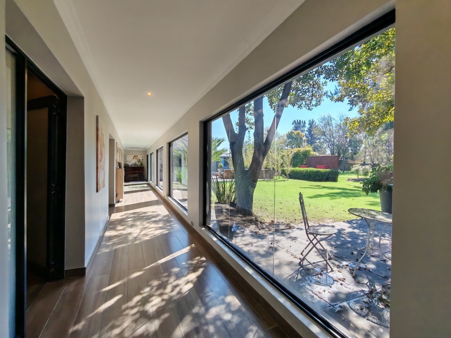 5 Bedroom Property for Sale in Three Rivers Proper Gauteng