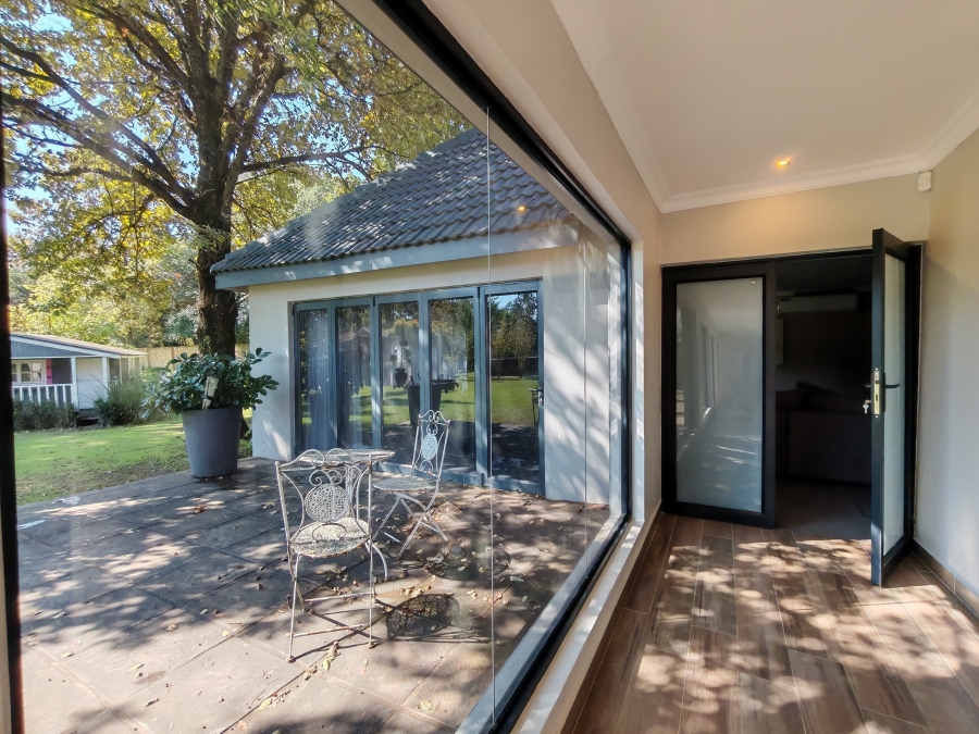 5 Bedroom Property for Sale in Three Rivers Proper Gauteng