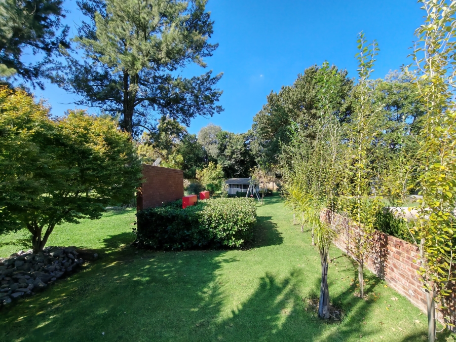 5 Bedroom Property for Sale in Three Rivers Proper Gauteng