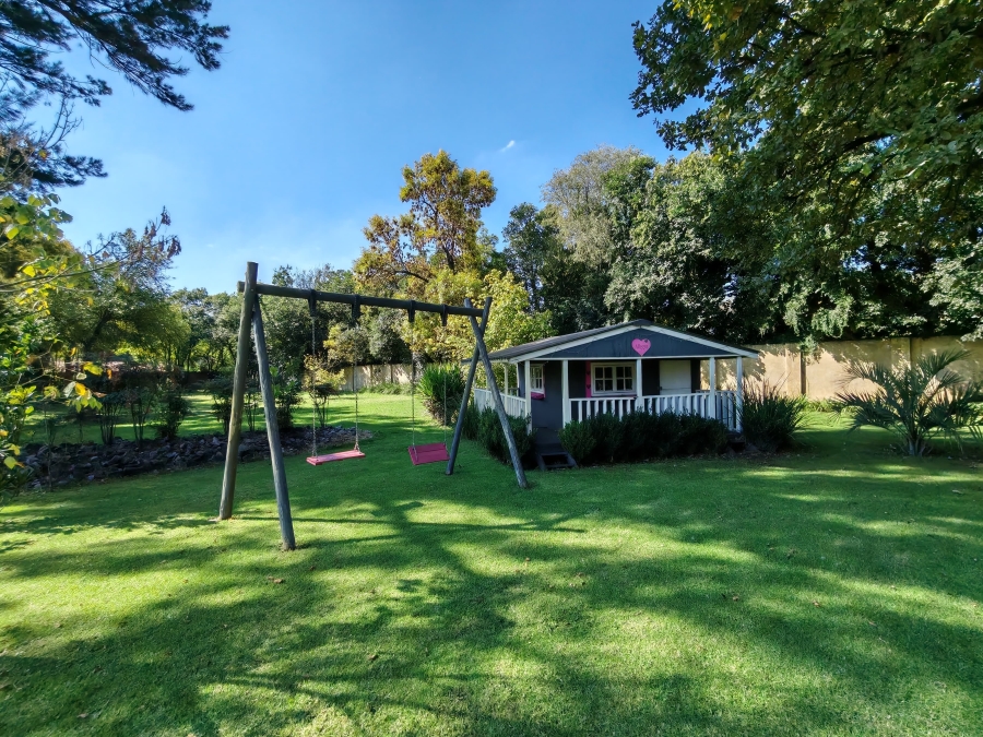 5 Bedroom Property for Sale in Three Rivers Proper Gauteng