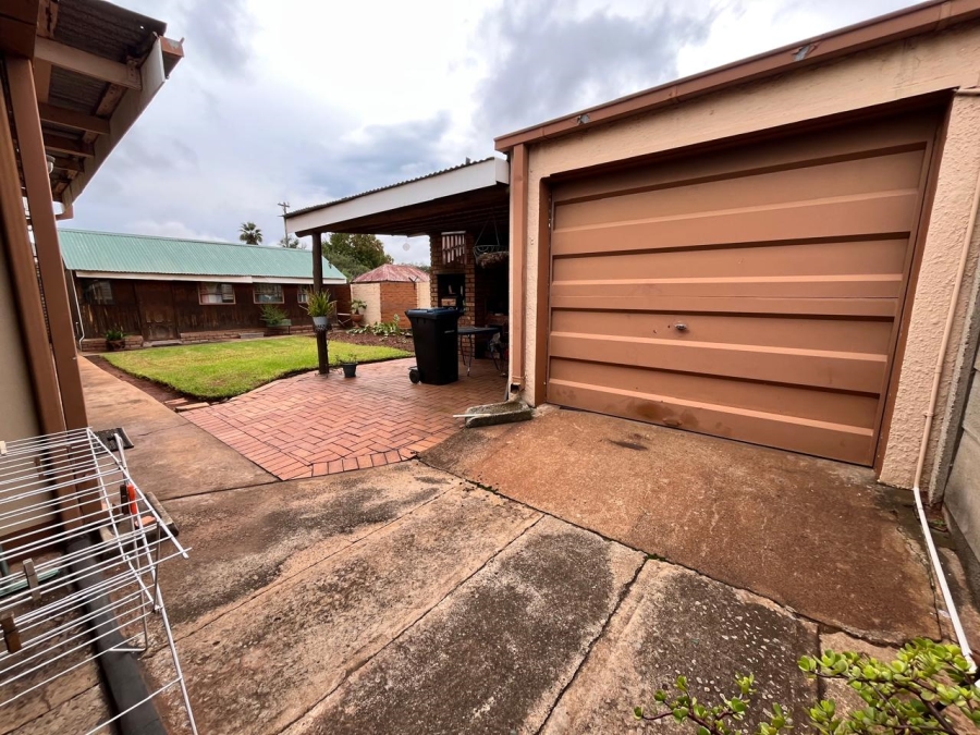 3 Bedroom Property for Sale in Vanderbijlpark CW 1 Gauteng