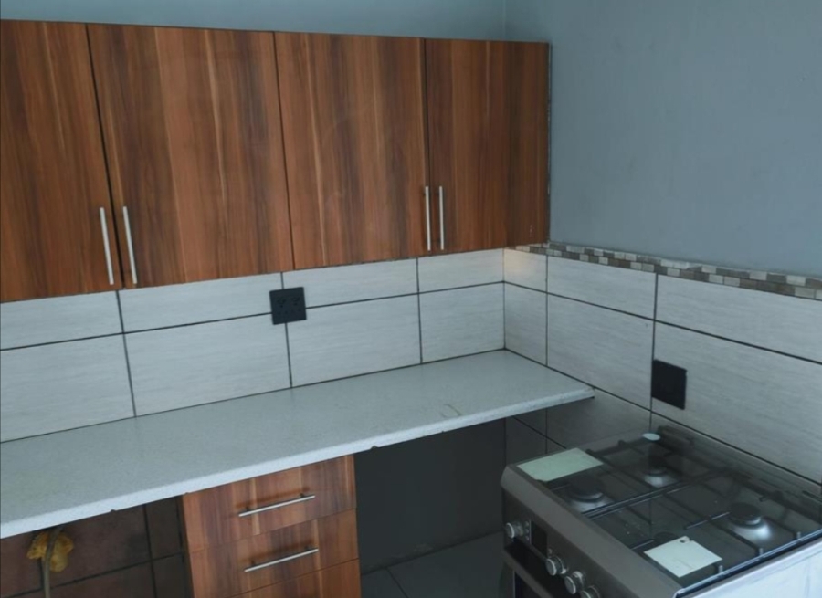 To Let 2 Bedroom Property for Rent in Risiville Gauteng