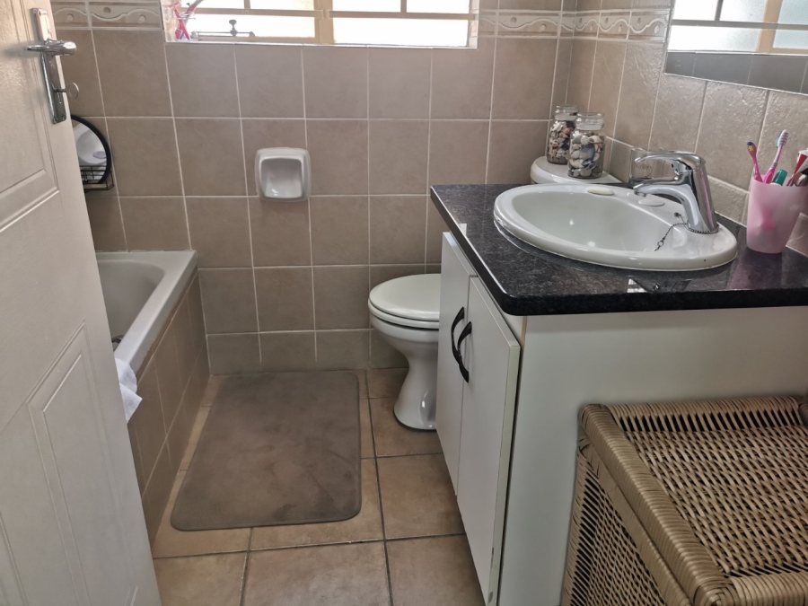 2 Bedroom Property for Sale in Montana Gauteng