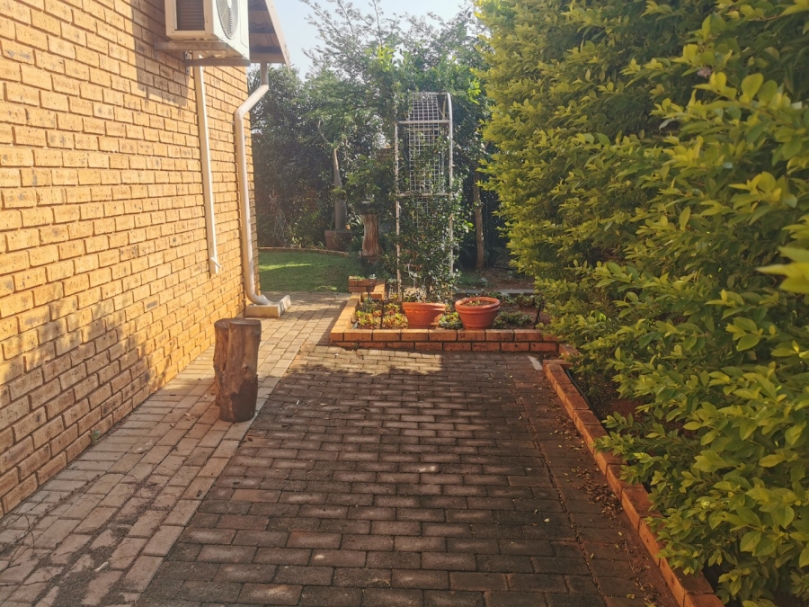 2 Bedroom Property for Sale in Montana Gauteng