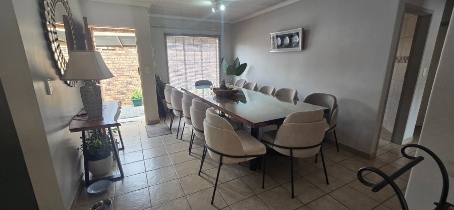 3 Bedroom Property for Sale in Annlin Gauteng