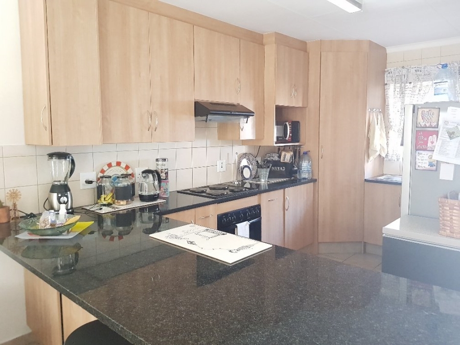 3 Bedroom Property for Sale in Annlin Gauteng