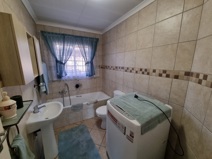 3 Bedroom Property for Sale in Annlin Gauteng