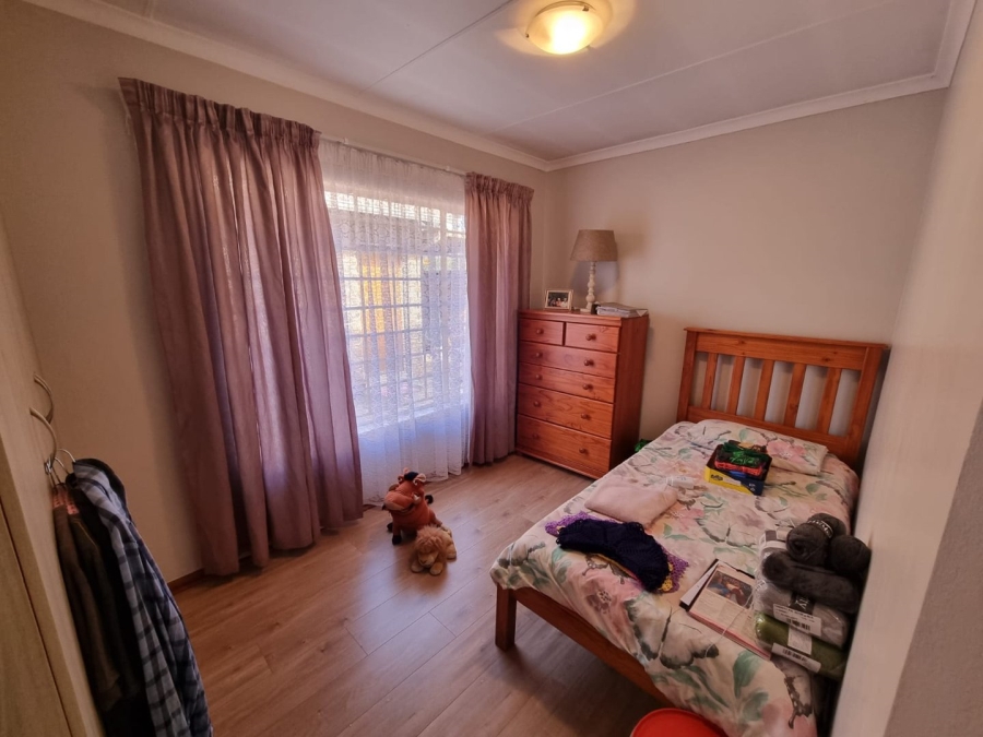 3 Bedroom Property for Sale in Annlin Gauteng
