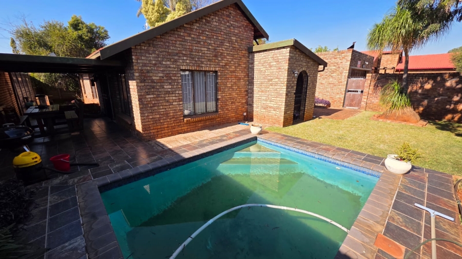 3 Bedroom Property for Sale in Doornpoort Gauteng