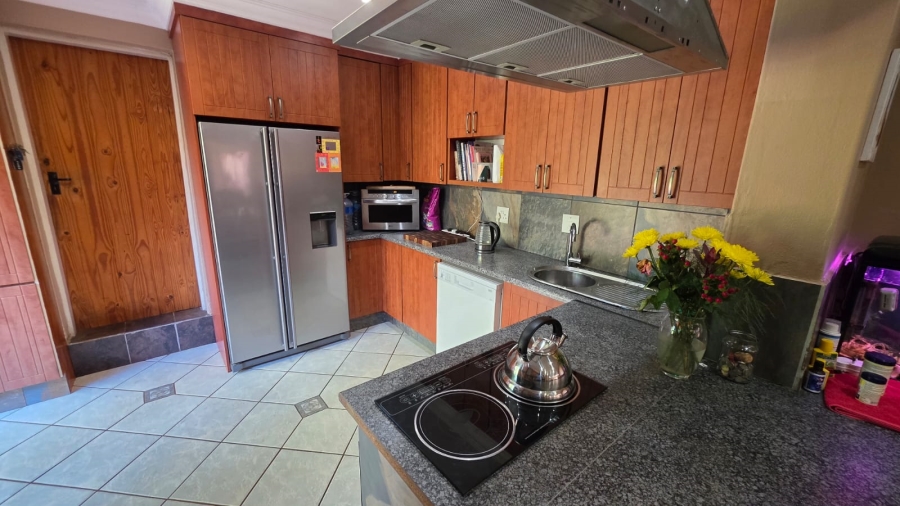 3 Bedroom Property for Sale in Doornpoort Gauteng
