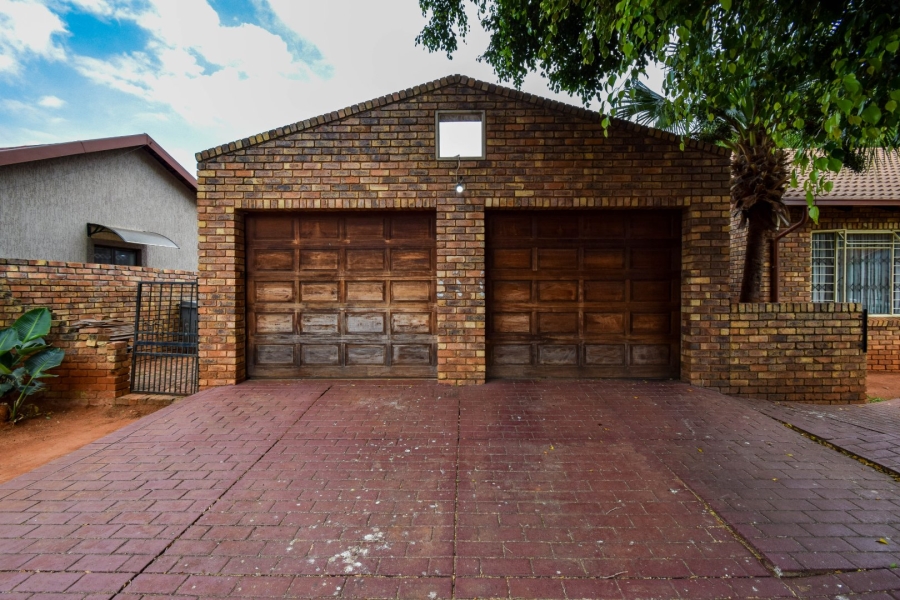 3 Bedroom Property for Sale in Doornpoort Gauteng