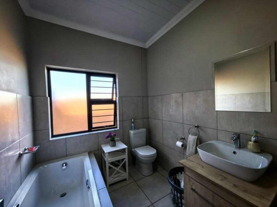 2 Bedroom Property for Sale in Christiaanville A H Gauteng