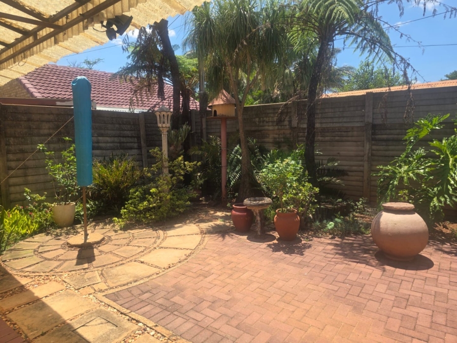 4 Bedroom Property for Sale in Doornpoort Gauteng