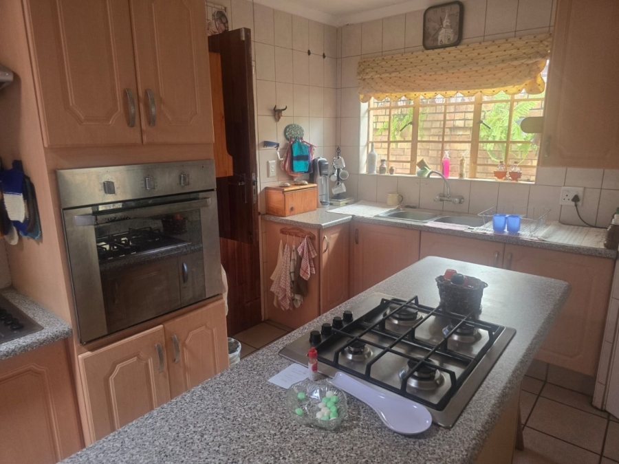 4 Bedroom Property for Sale in Doornpoort Gauteng