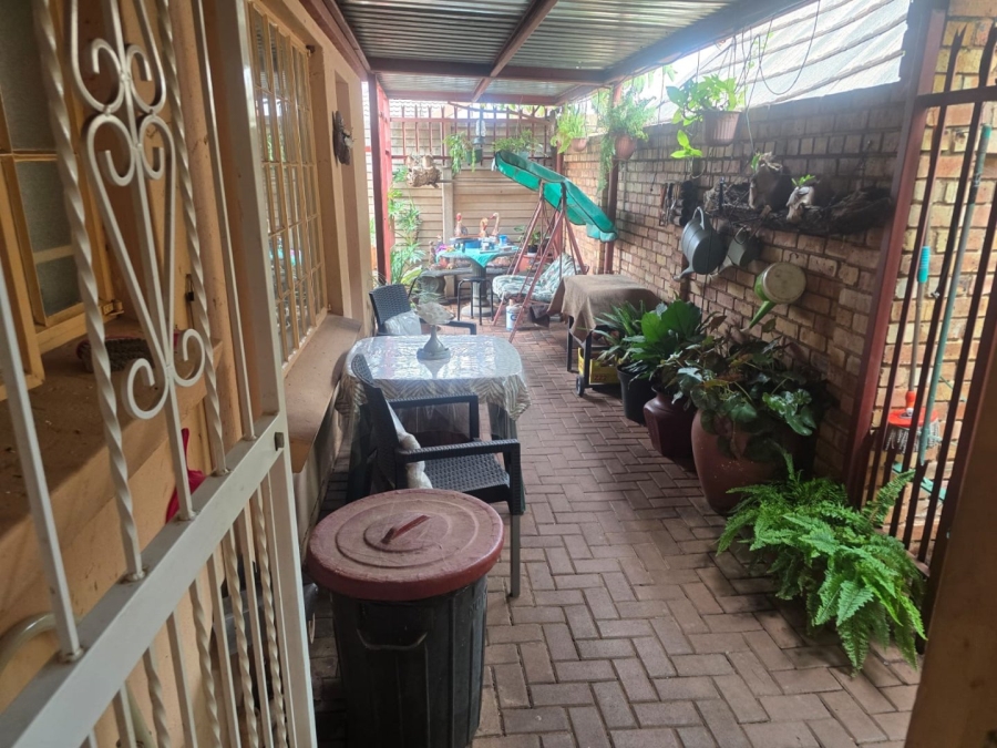 4 Bedroom Property for Sale in Doornpoort Gauteng