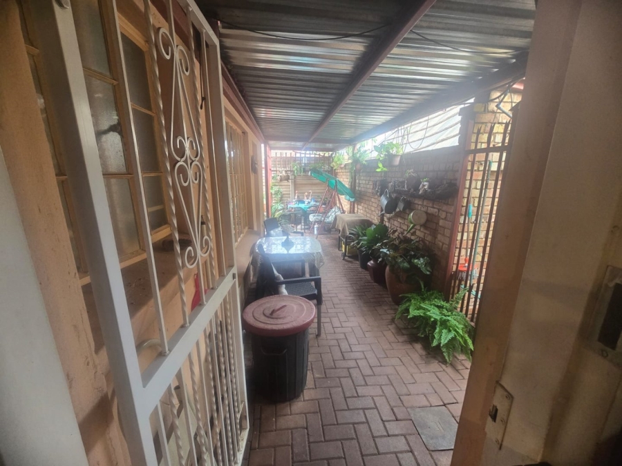 4 Bedroom Property for Sale in Doornpoort Gauteng