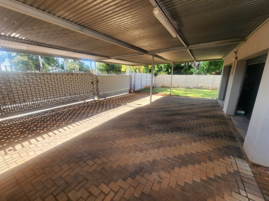 3 Bedroom Property for Sale in Sinoville Gauteng