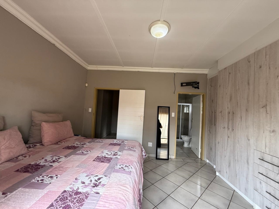 3 Bedroom Property for Sale in Sinoville Gauteng