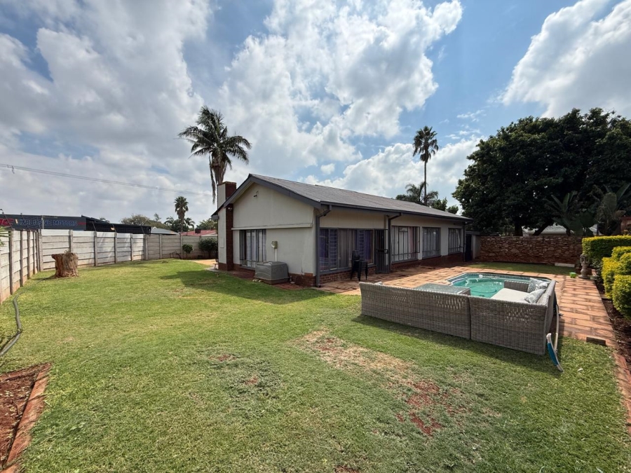 3 Bedroom Property for Sale in Sinoville Gauteng