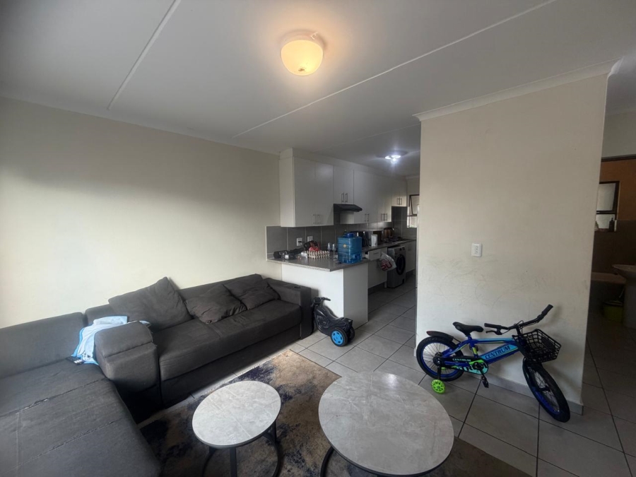 2 Bedroom Property for Sale in Chantelle Gauteng