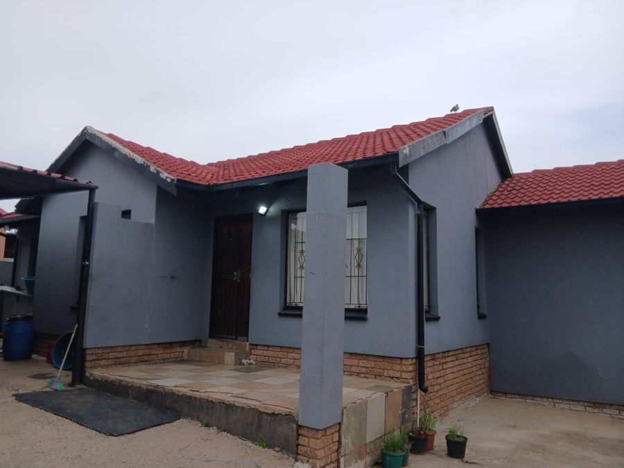 3 Bedroom Property for Sale in Kagiso Gauteng