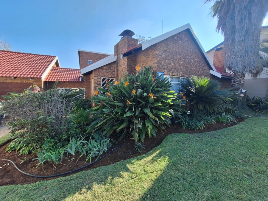 4 Bedroom Property for Sale in Jordaan Park Gauteng