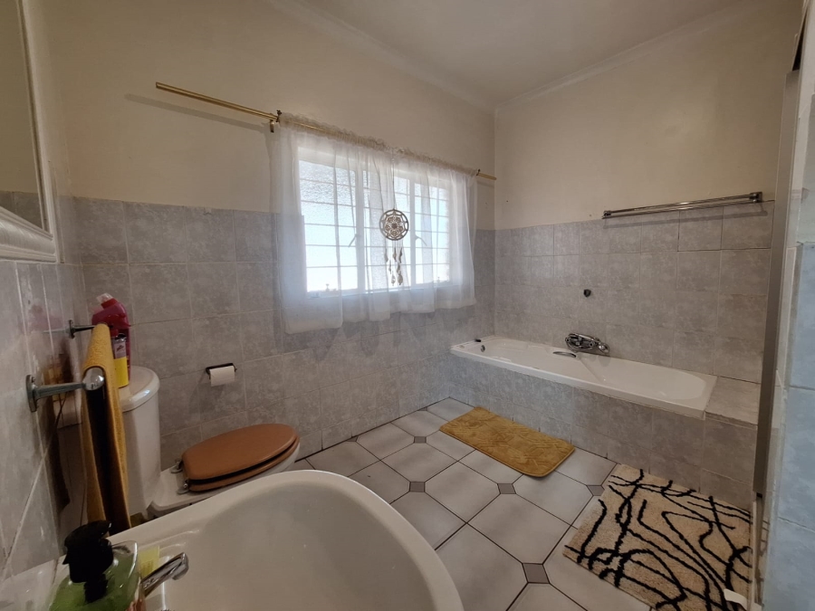 4 Bedroom Property for Sale in Jordaan Park Gauteng