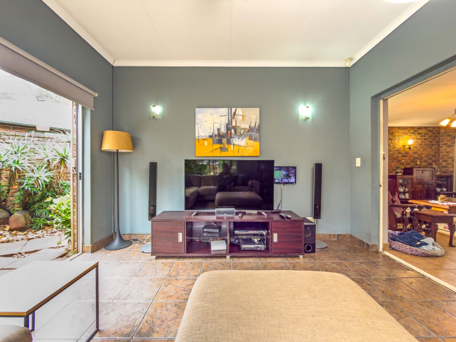 3 Bedroom Property for Sale in Garsfontein Gauteng