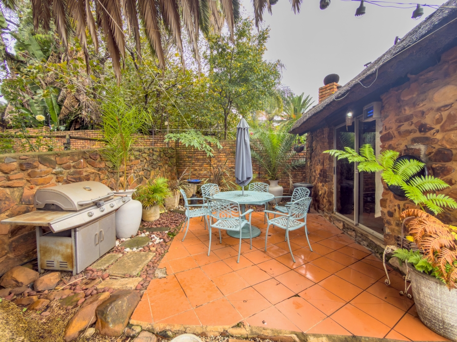 3 Bedroom Property for Sale in Garsfontein Gauteng