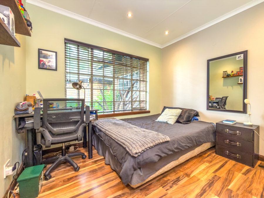 3 Bedroom Property for Sale in Garsfontein Gauteng