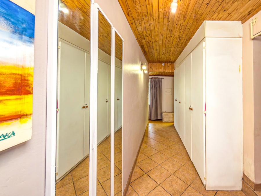 3 Bedroom Property for Sale in Garsfontein Gauteng