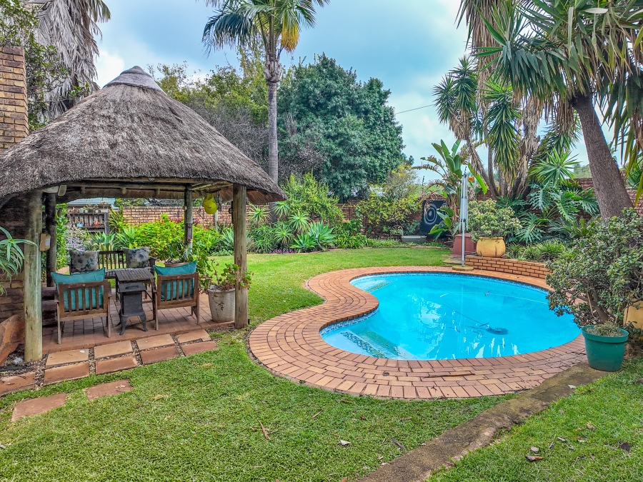 3 Bedroom Property for Sale in Garsfontein Gauteng