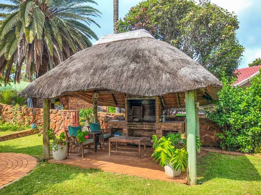 3 Bedroom Property for Sale in Garsfontein Gauteng