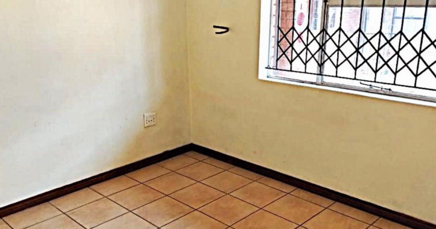 2 Bedroom Property for Sale in Florida Gauteng