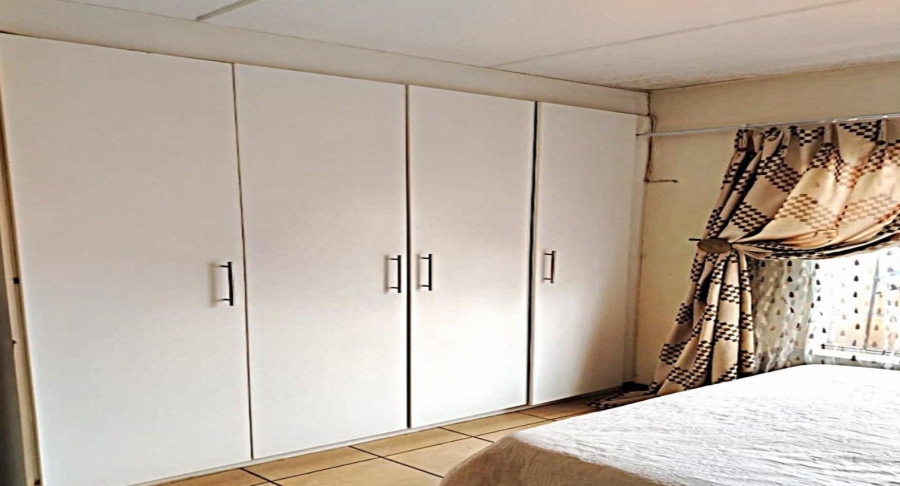 2 Bedroom Property for Sale in Florida Gauteng