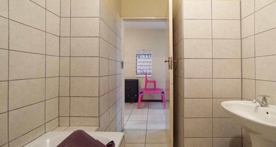 2 Bedroom Property for Sale in Sunnyside Gauteng