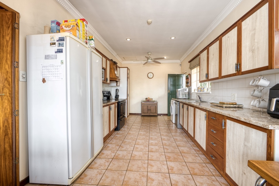 3 Bedroom Property for Sale in Linden Gauteng