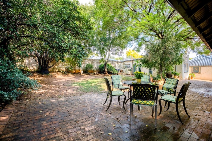 3 Bedroom Property for Sale in Linden Gauteng