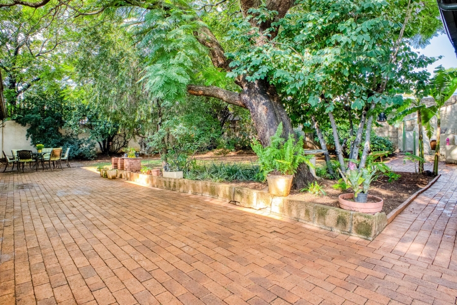 3 Bedroom Property for Sale in Linden Gauteng