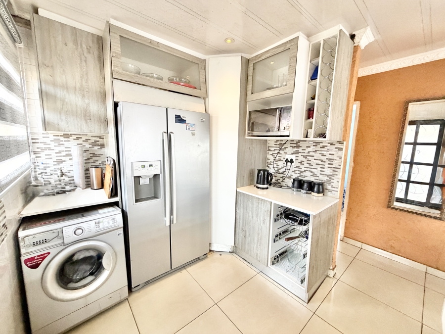 3 Bedroom Property for Sale in Ormonde View Gauteng