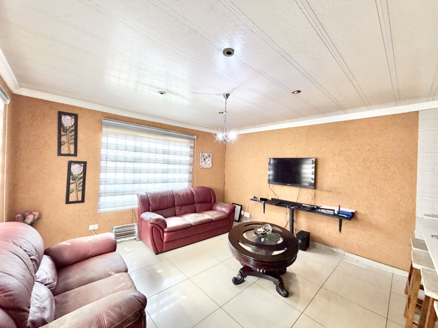 3 Bedroom Property for Sale in Ormonde View Gauteng